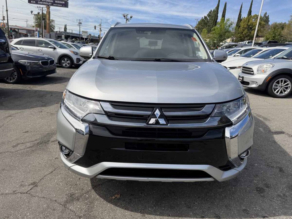 2018 Mitsubishi Outlander Image 6