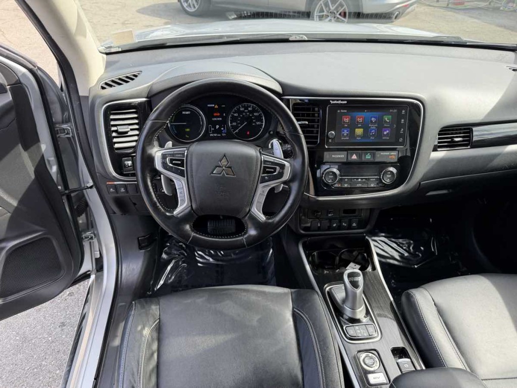 2018 Mitsubishi Outlander Image 7