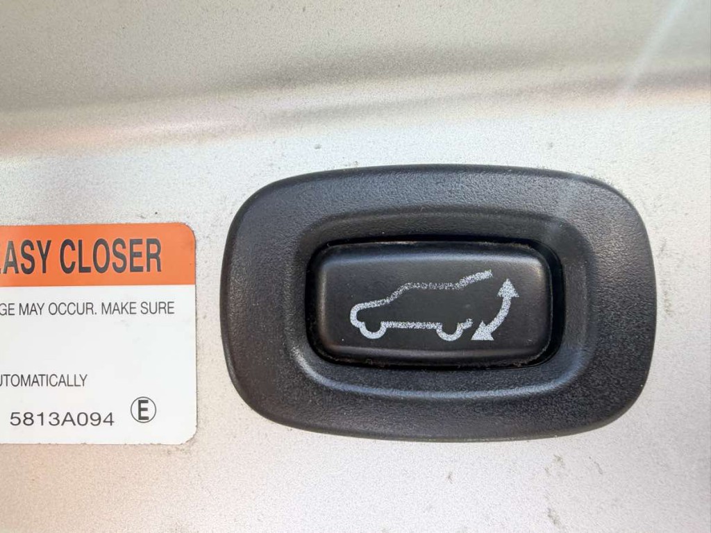 2018 Mitsubishi Outlander Image 13