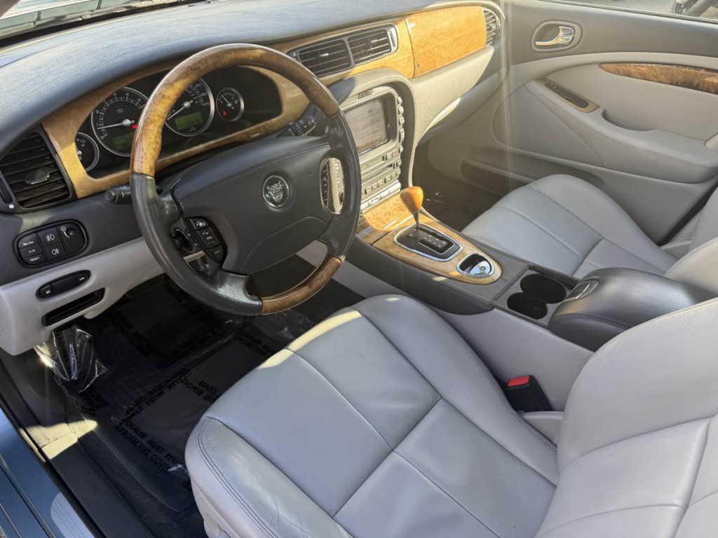 2006 Jaguar S-TYPE Image 10