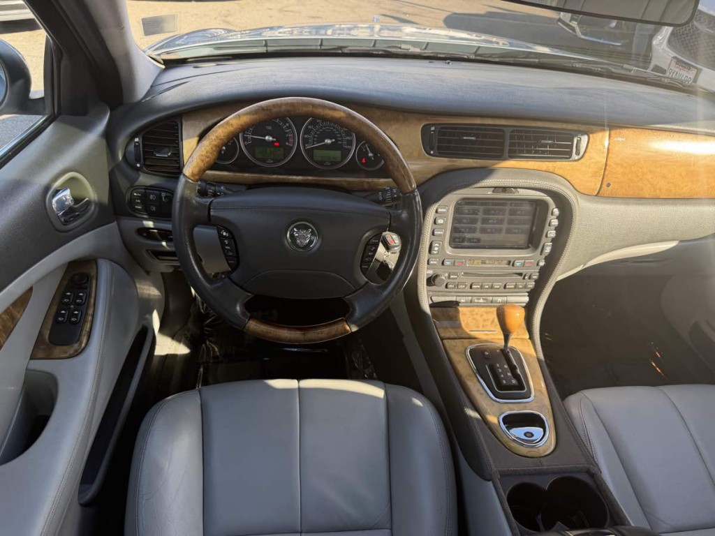 2006 Jaguar S-TYPE Image 11