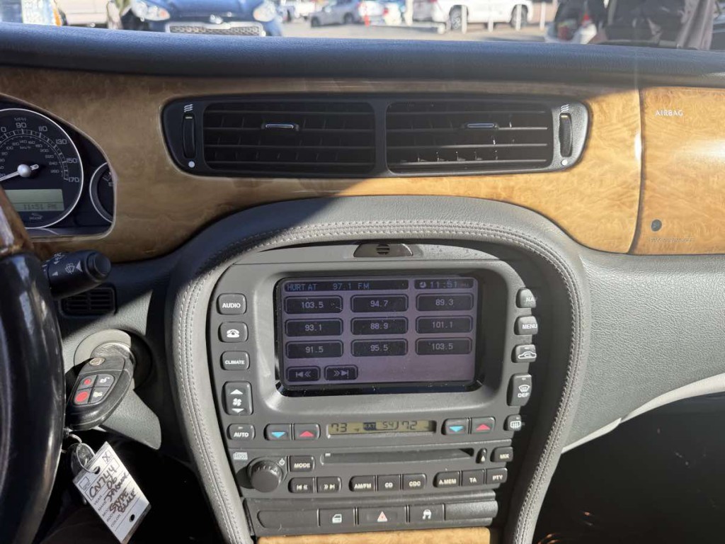 2006 Jaguar S-TYPE Image 13