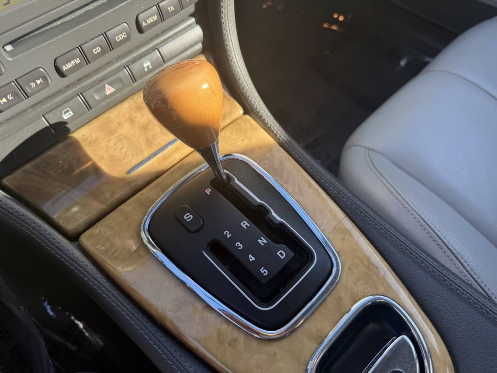 2006 Jaguar S-TYPE Image 14