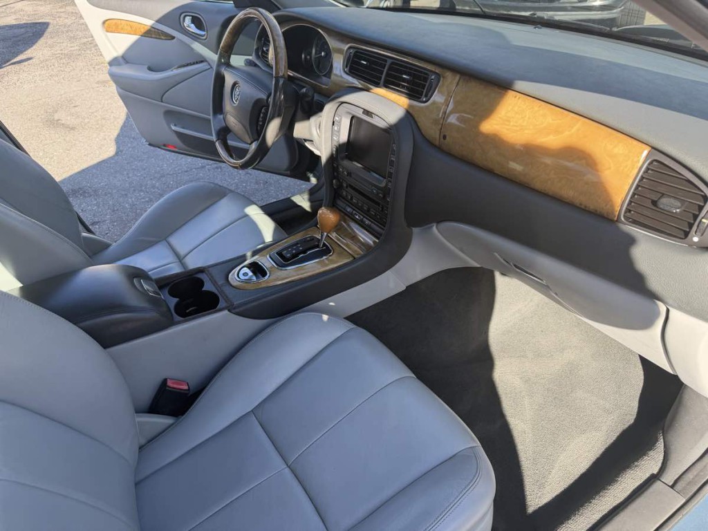 2006 Jaguar S-TYPE Image 15