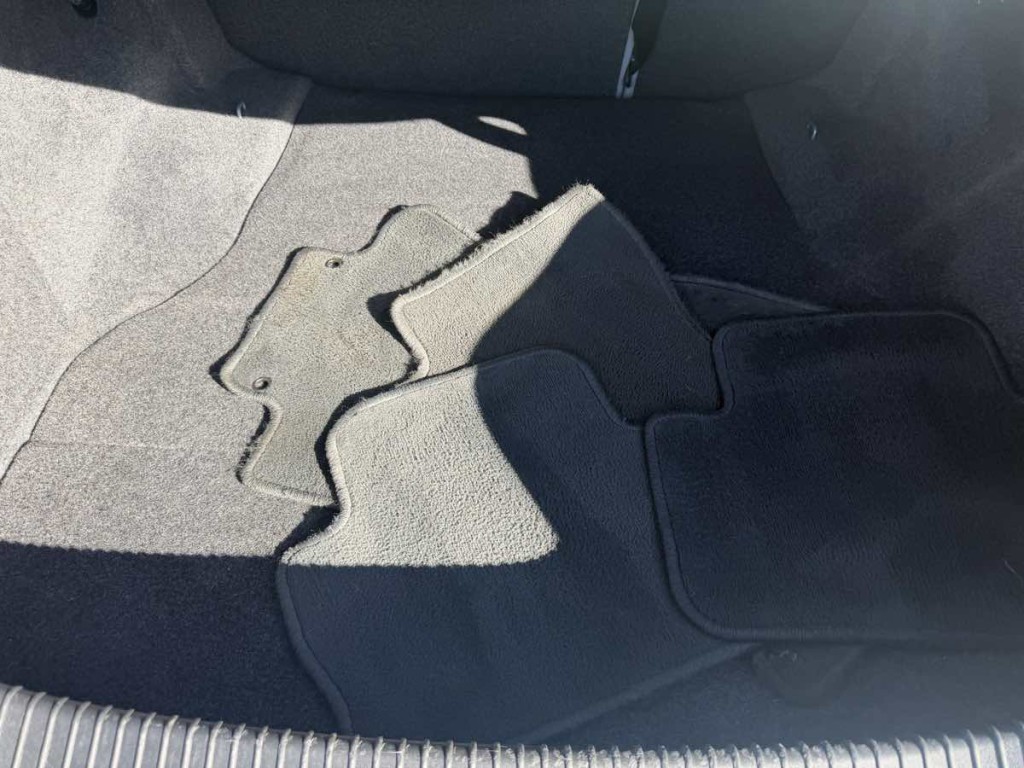 2006 Jaguar S-TYPE Image 23