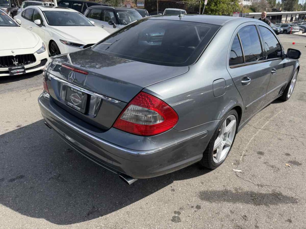 2009 Mercedes-Benz E-Class Image 6