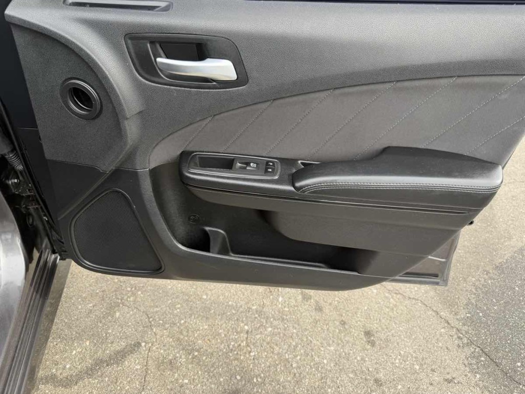 2019 Dodge Charger Image 16