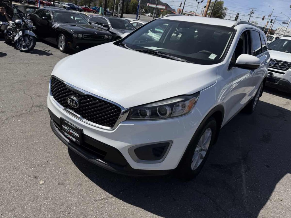 2017 Kia Sorento Image 3