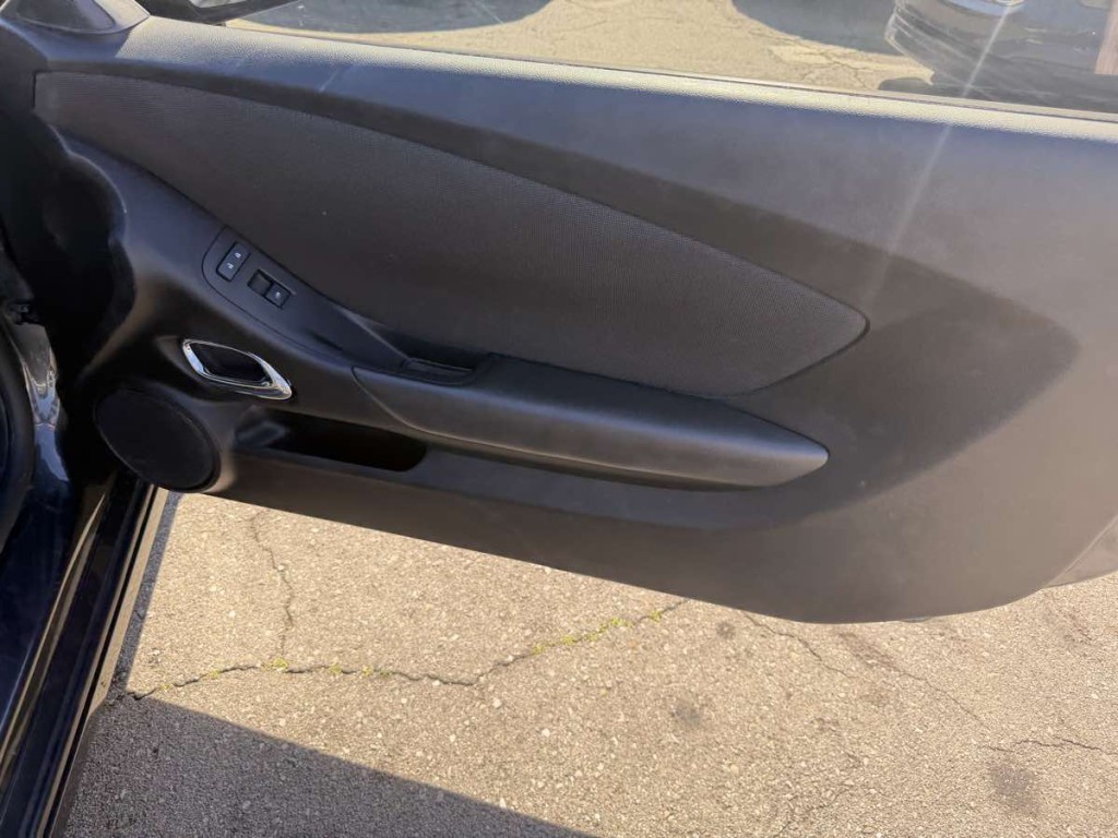 2015 Chevrolet Camaro Image 20