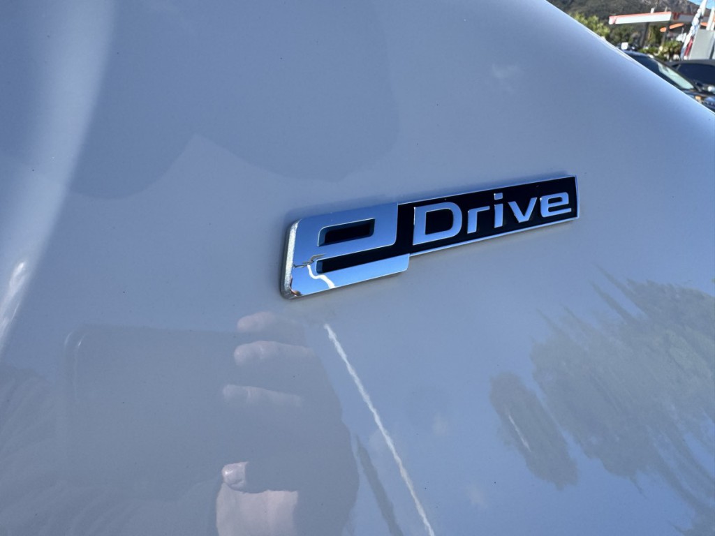 2018 BMW 5 Series Image 8