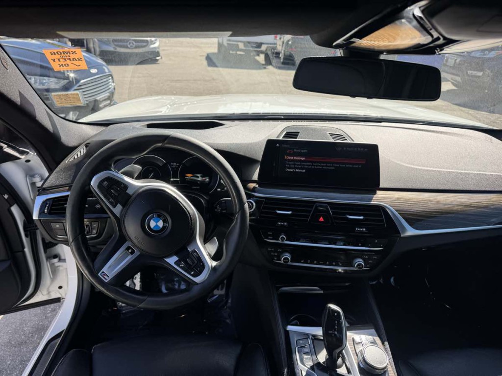 2018 BMW 5 Series Image 13