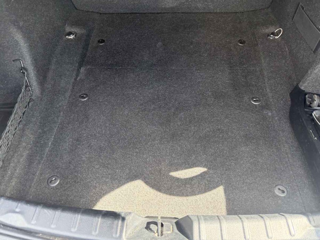 2012 BMW 3 Series Image 15