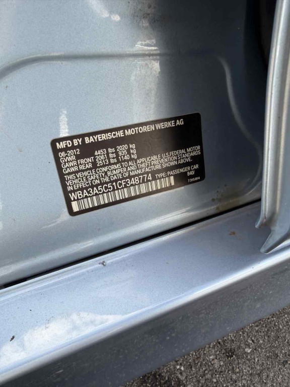 2012 BMW 3 Series Image 17