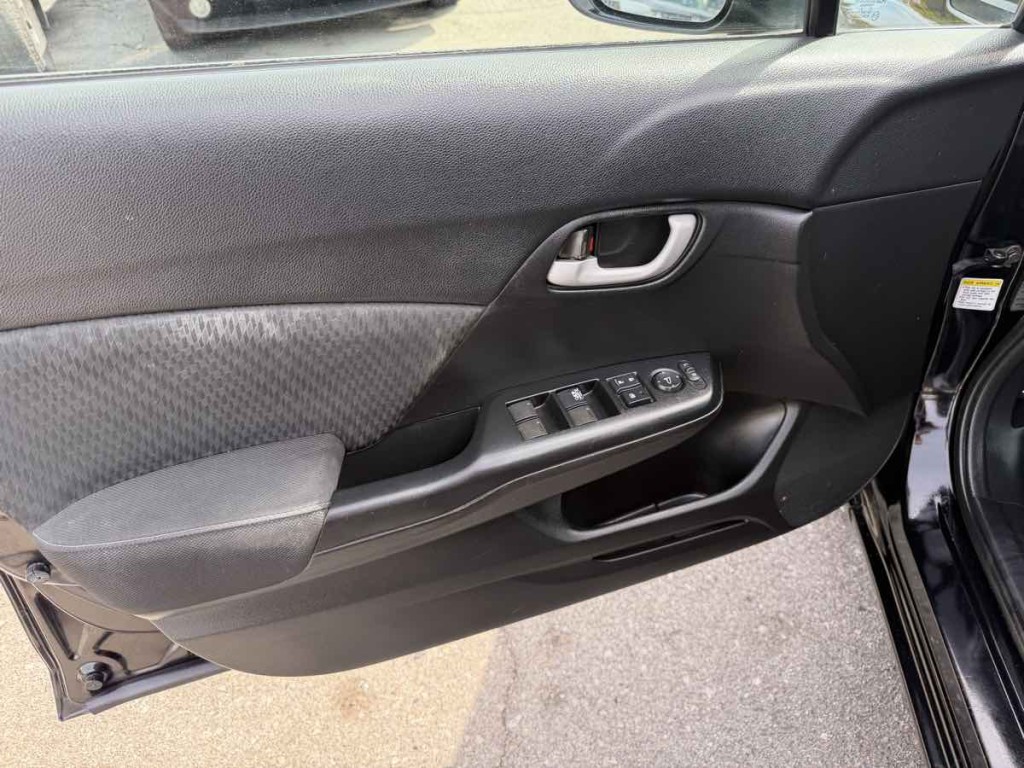 2015 Honda Civic Image 8