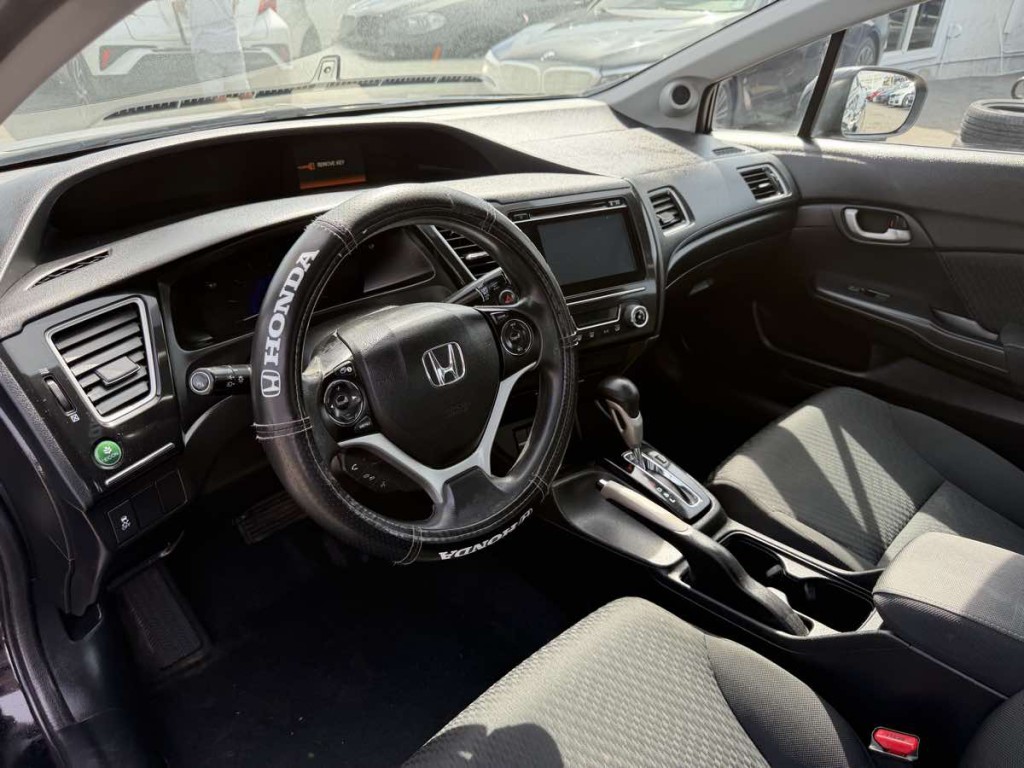 2015 Honda Civic Image 9