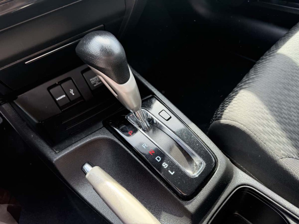 2015 Honda Civic Image 15