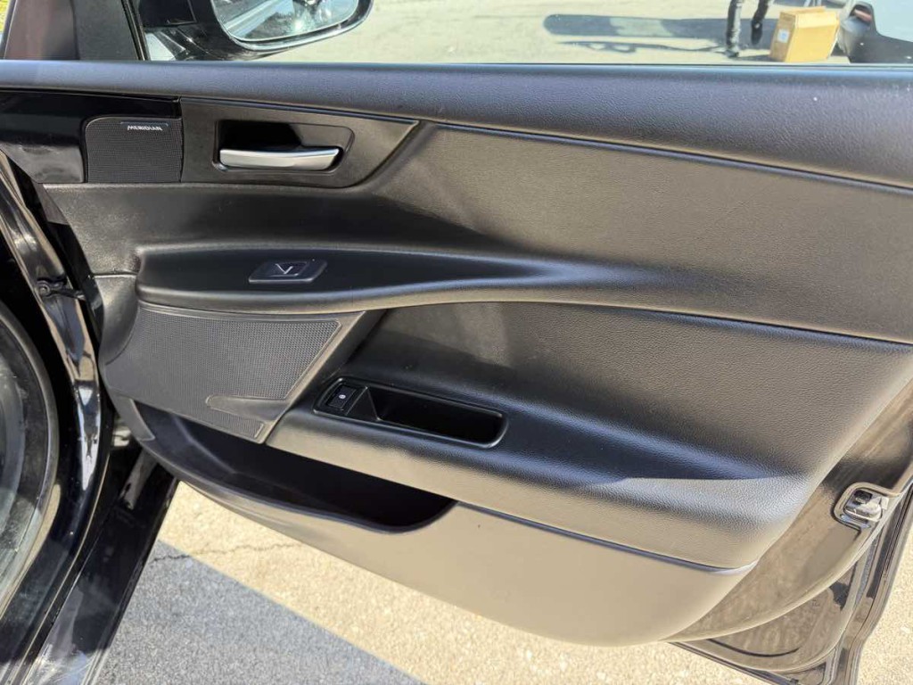 2017 Jaguar XE Image 14