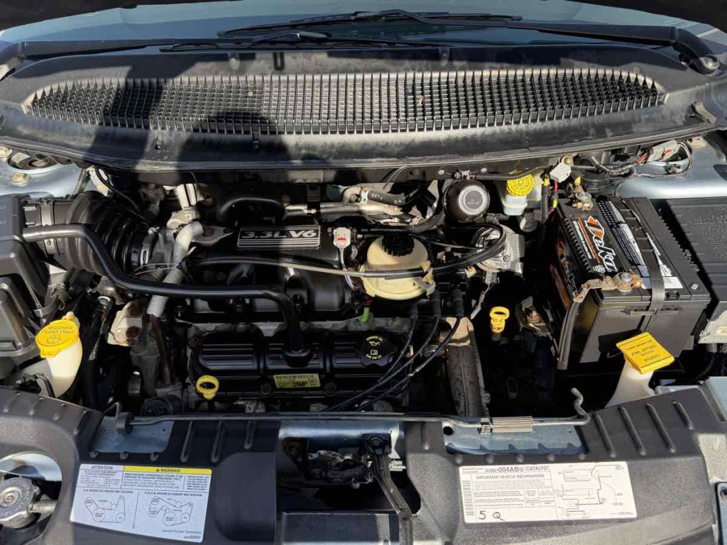 2005 Dodge Ram Van Image 19