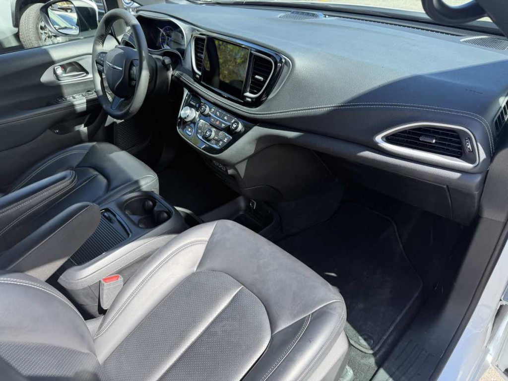 2023 Chrysler Pacifica Image 14