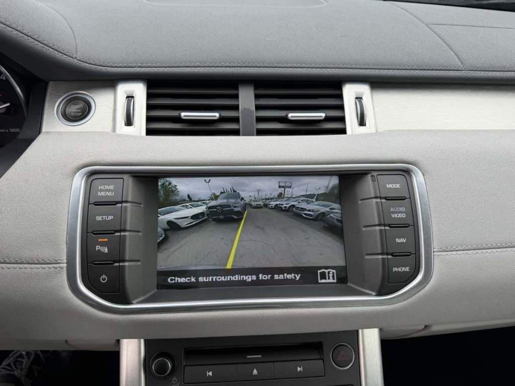 2015 Land Rover Range Rover Evoque Image 11