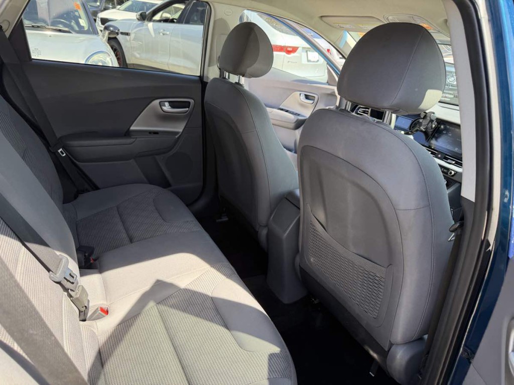 2020 Kia Niro Image 13
