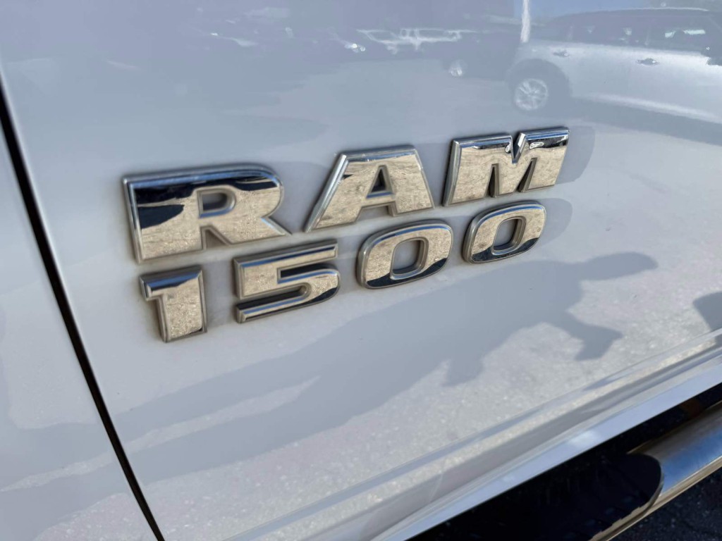 2015 RAM 1500 Image 7