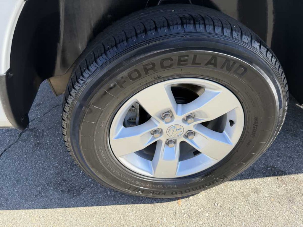 2015 RAM 1500 Image 8