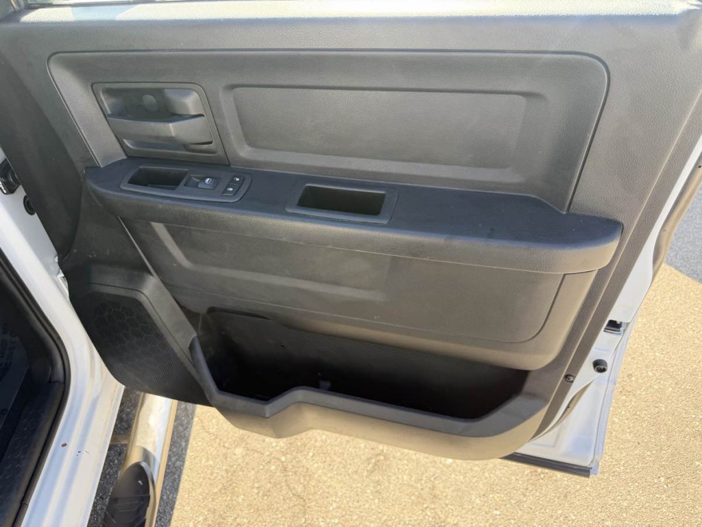 2015 RAM 1500 Image 16