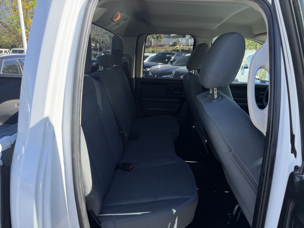 2015 RAM 1500 Image 17