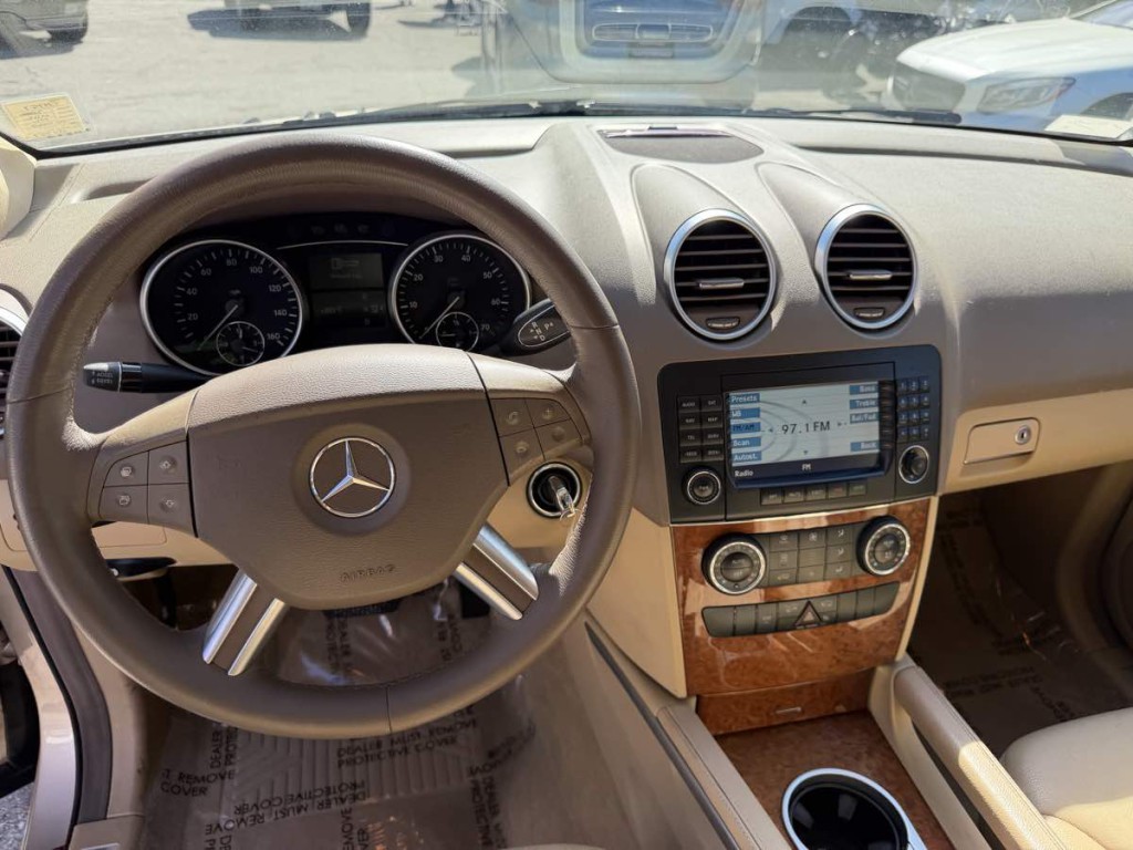 2006 Mercedes-Benz M-Class Image 9