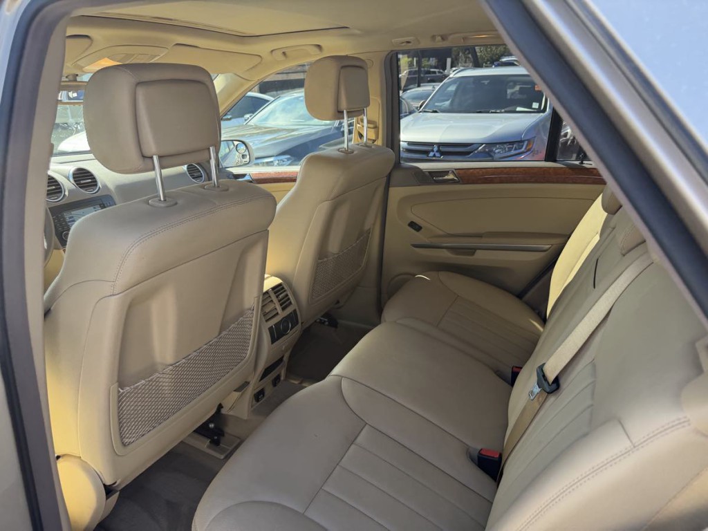 2006 Mercedes-Benz M-Class Image 16