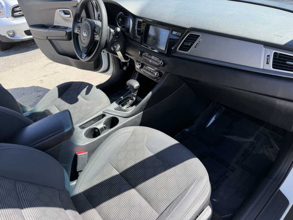 2019 Kia Niro Image 16