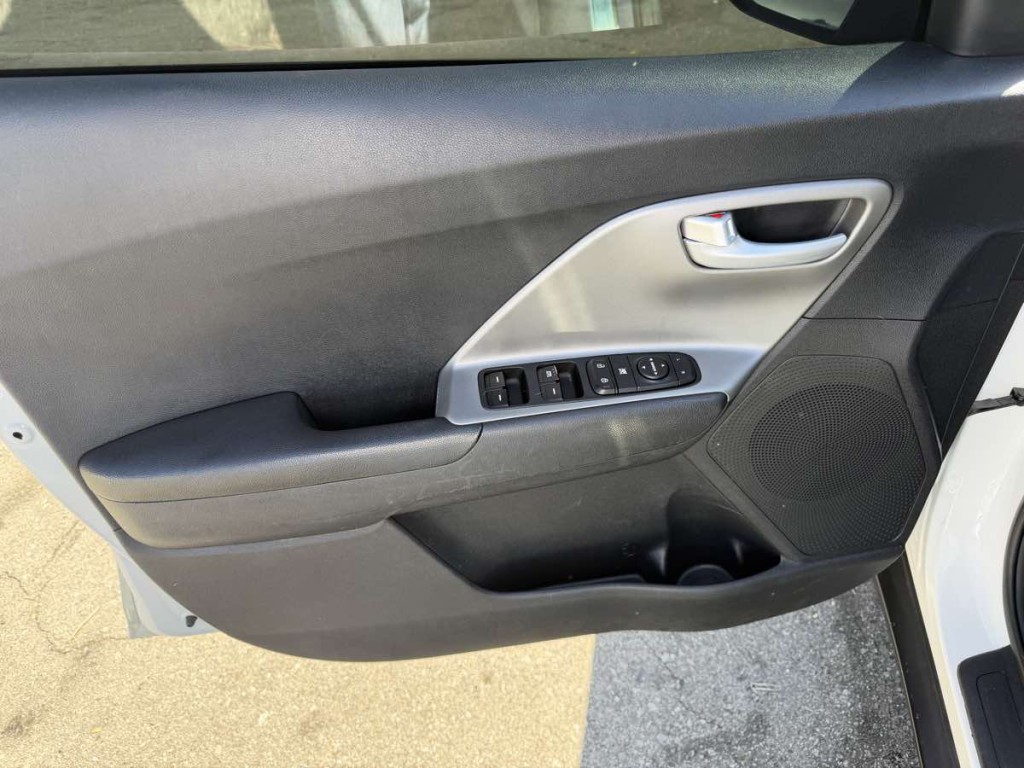 2019 Kia Niro Image 21