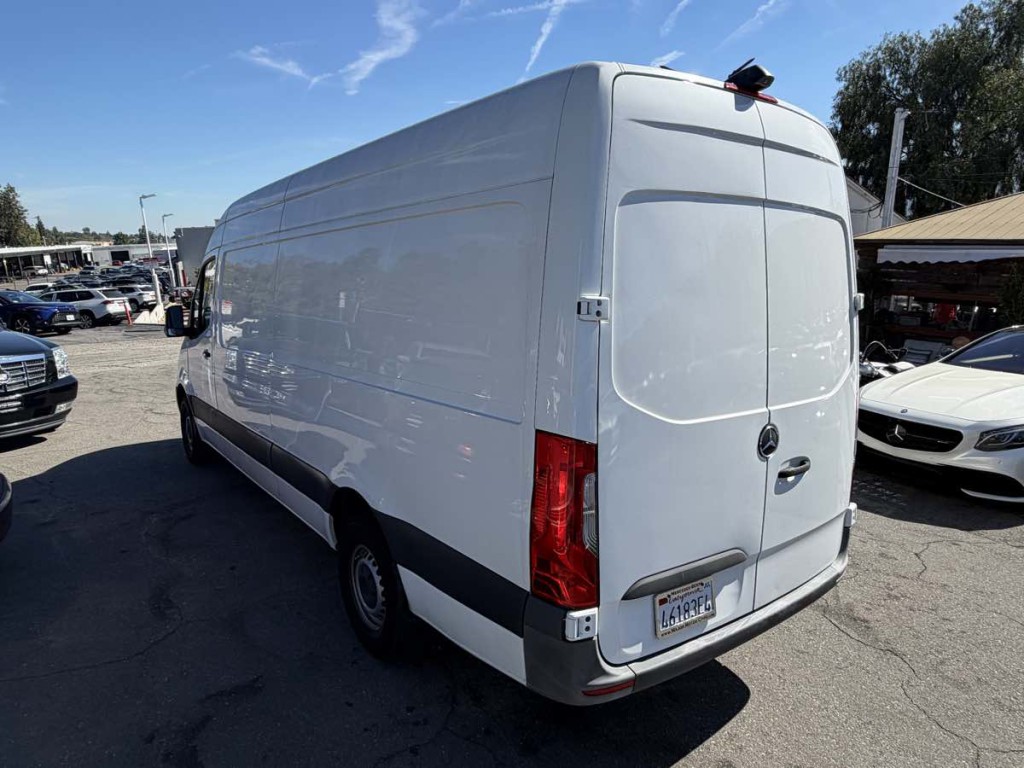 2023 Mercedes-Benz Sprinter Cargo Image 5
