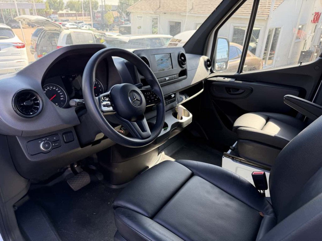 2023 Mercedes-Benz Sprinter Cargo Image 16