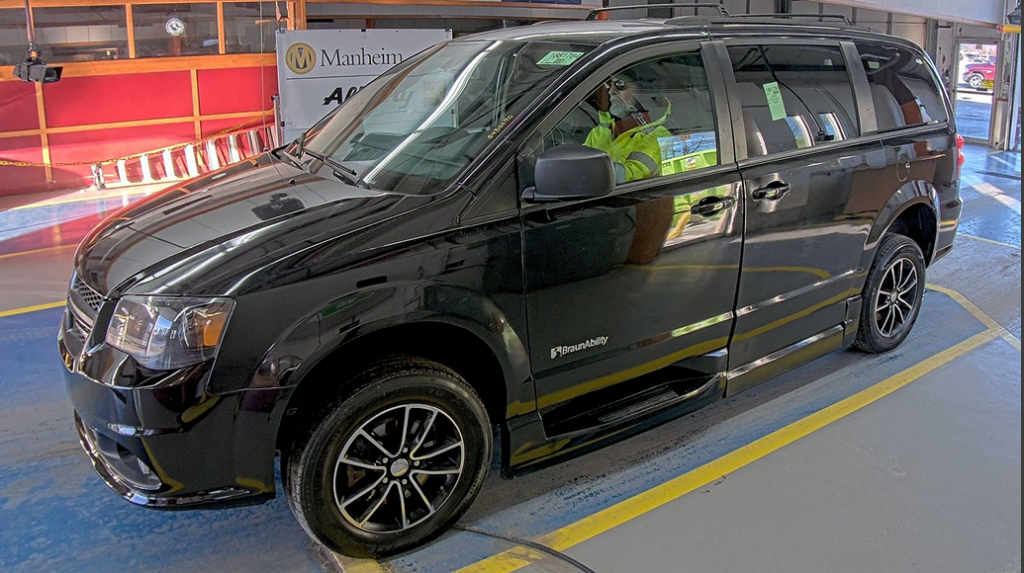 2019 Dodge Grand Caravan Image 1