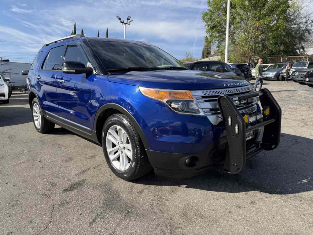 2014 Ford Explorer Image 1