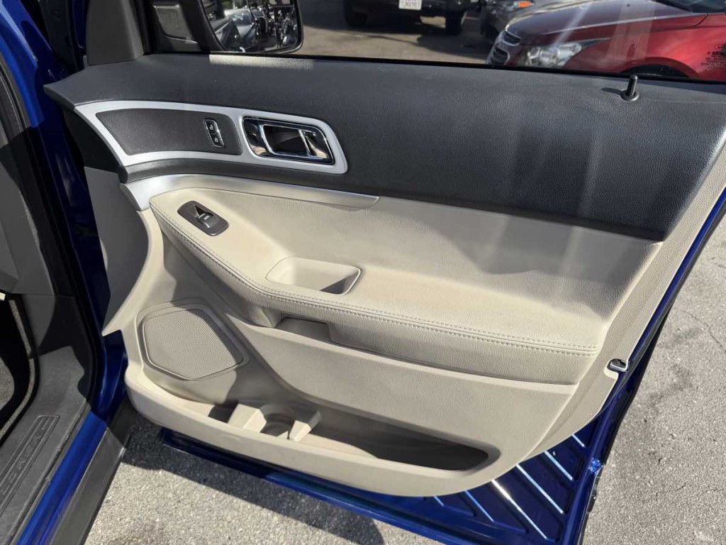 2014 Ford Explorer Image 13