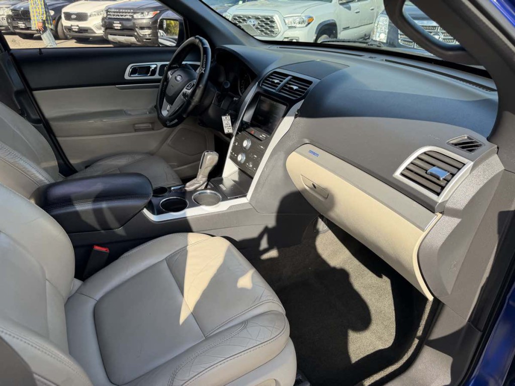 2014 Ford Explorer Image 14