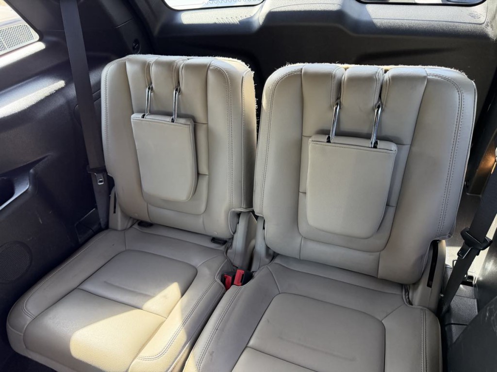 2014 Ford Explorer Image 27