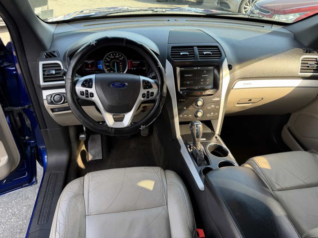 2014 Ford Explorer Image 28