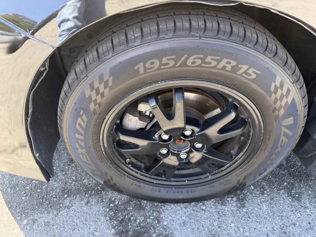 2014 Toyota Prius Image 7