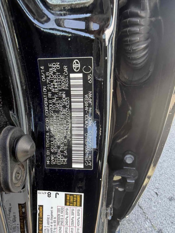 2014 Toyota Prius Image 14