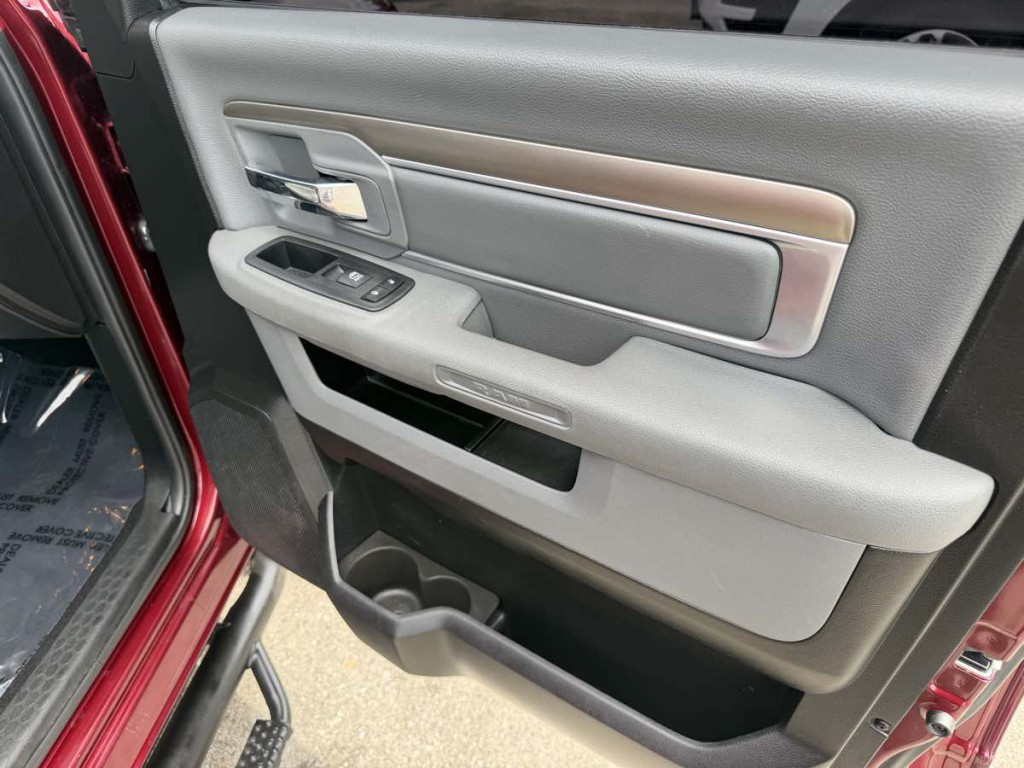 2019 RAM 1500 Image 32