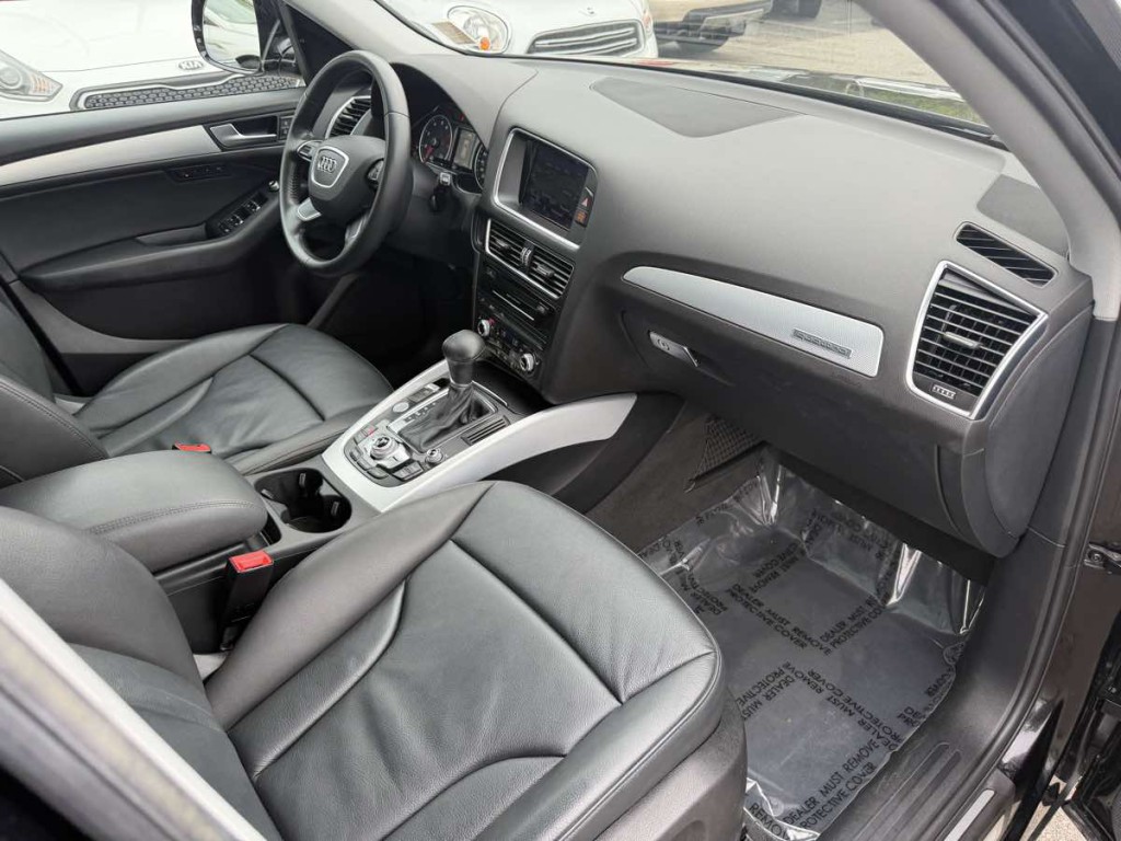 2015 Audi Q5 Image 17