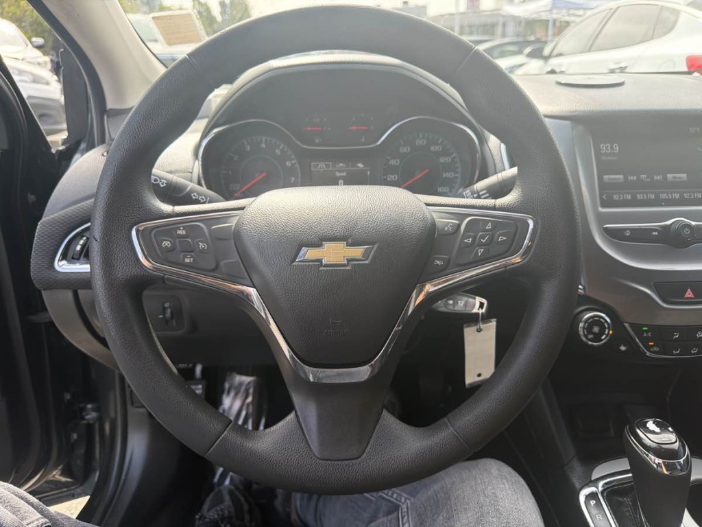 2018 Chevrolet Cruze Image 20