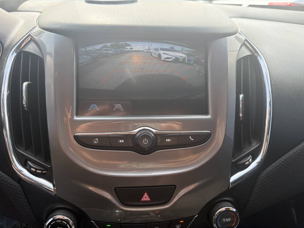 2018 Chevrolet Cruze Image 24