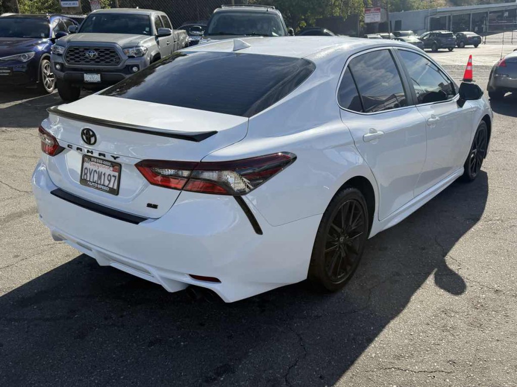 2021 Toyota Camry Image 6