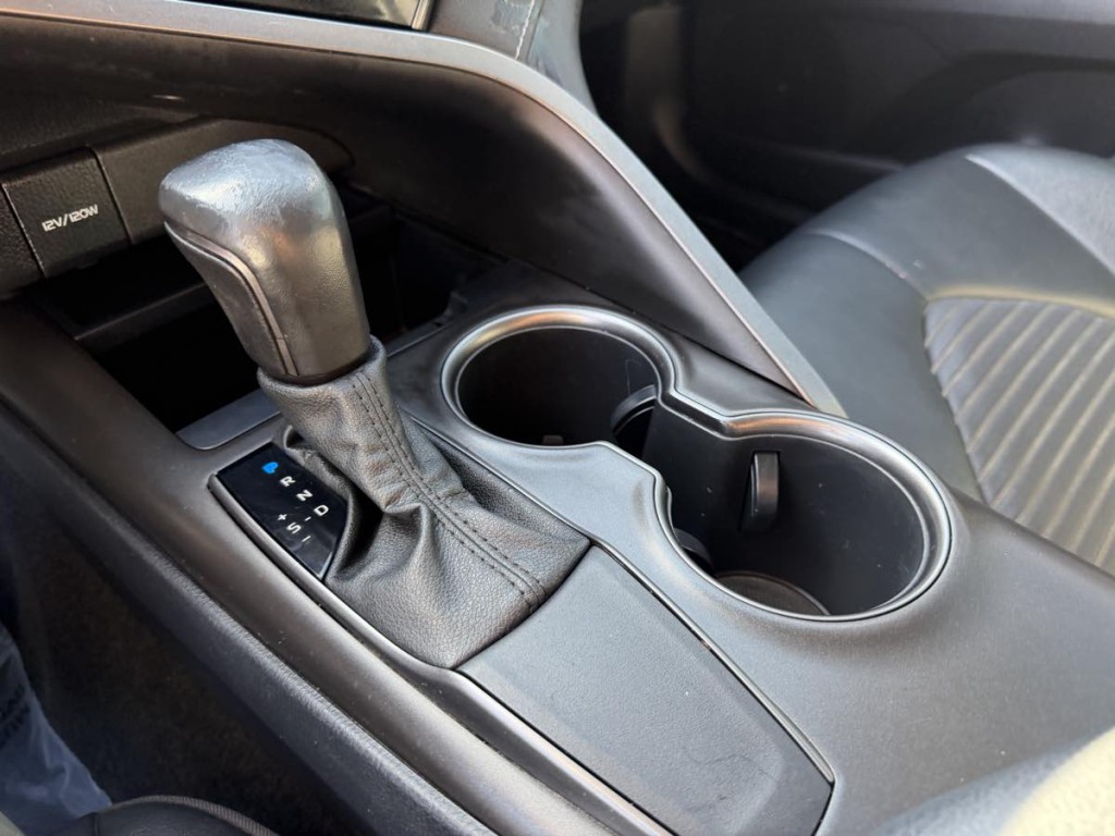 2021 Toyota Camry Image 16