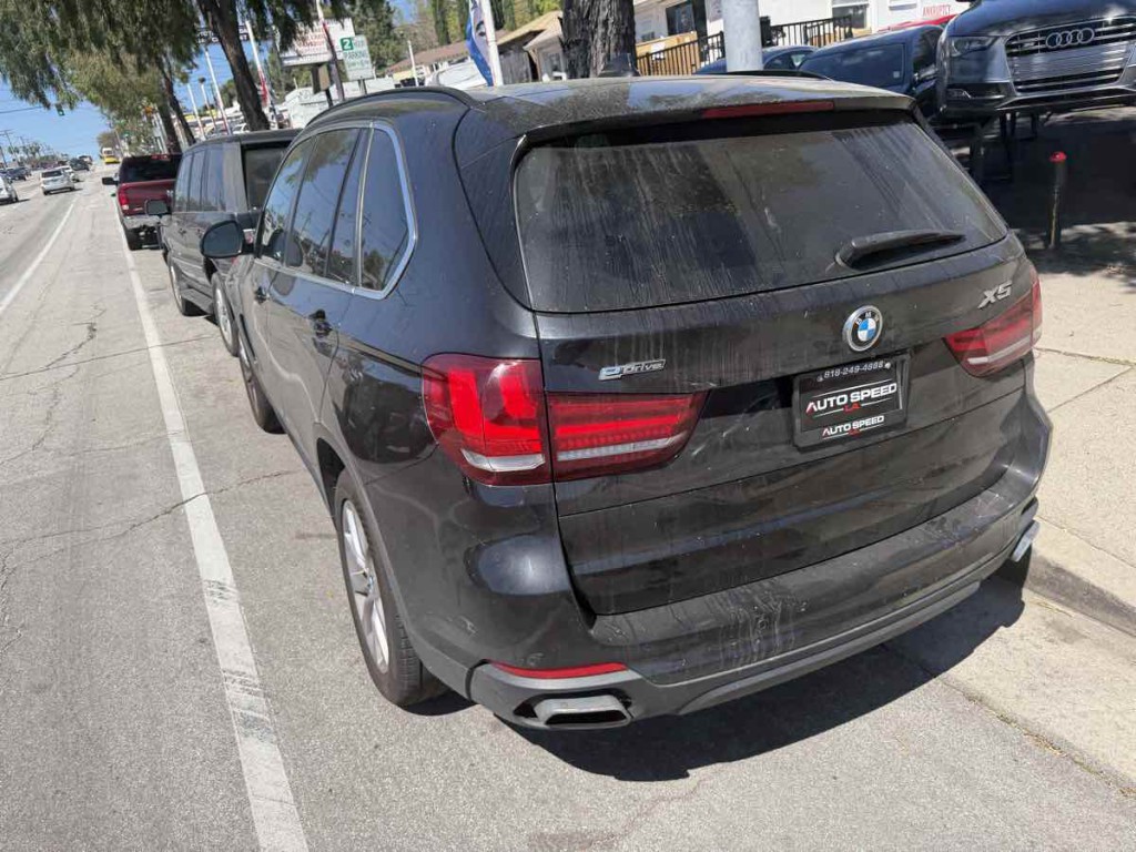 2016 BMW X5 Image 2